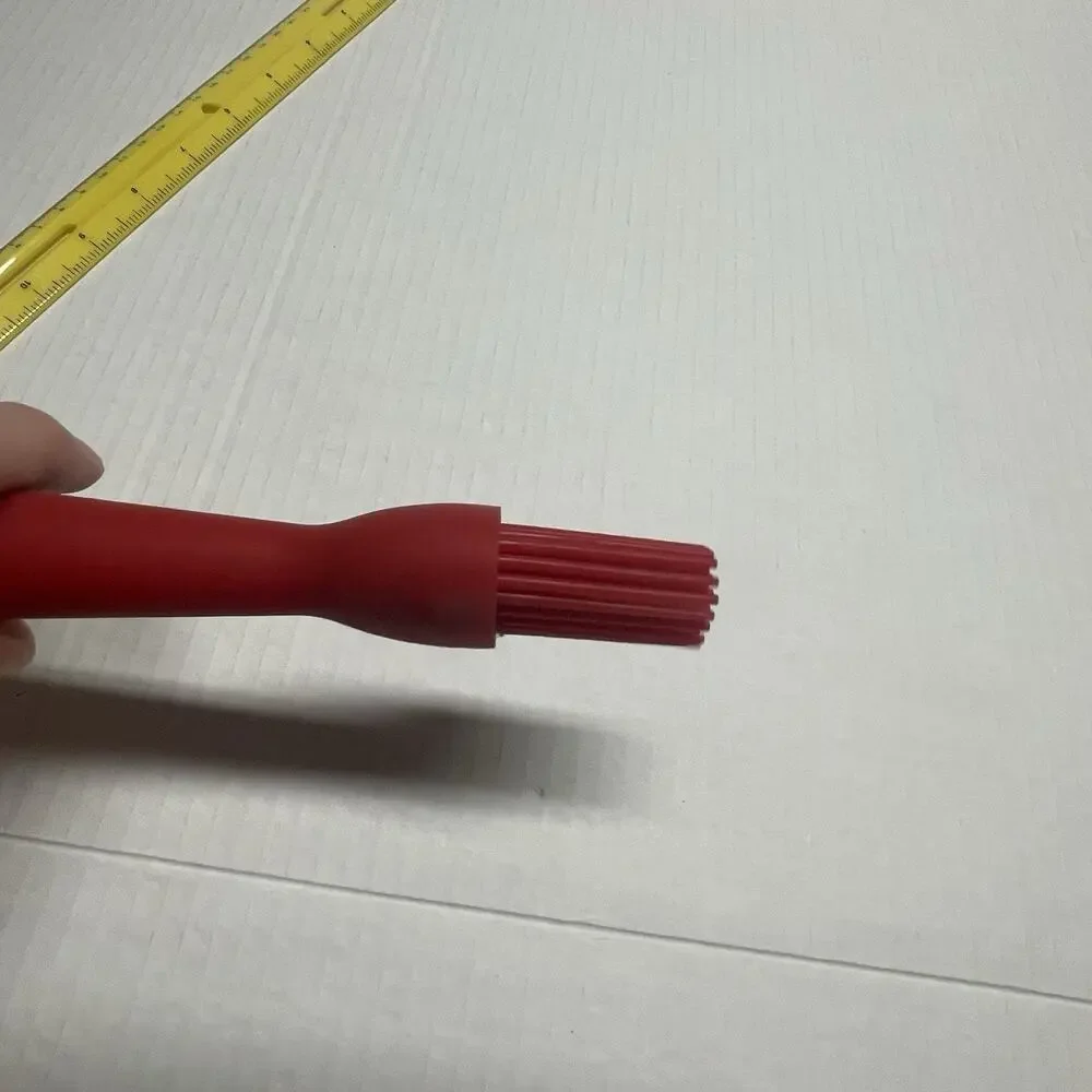 The Pampered Chef Basting Bottle Brush BBQ Barbecue Roaster Grill #2704